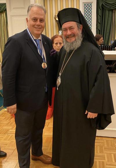Χρυσό μετάλλιο Αγίας Φωτεινής στον δημοσιογράφο Κώστα Μαργαρίτη