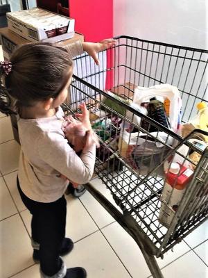 Το "καλάθι αγάπης" από την Εύξεινο Λέσχη Βέροιας