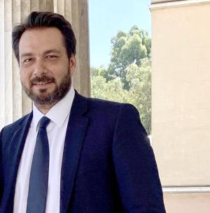 Τάσος Μπαρτζώκας: Στηρίζουμε οικονομικά την δωρεάν δημόσια Υγεία, την Παιδεία και τα εισοδήματα.