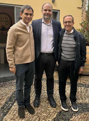 Η ΒΙΒΟΝ – Η πρώτη Βιβλιοθήκη Οίνου της Ελλάδας άνοιξε τις πόρτες της στη Νάουσα