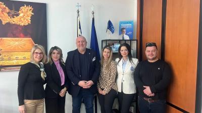 Η Γραμματέας Εθελοντισμού της Νέας Δημοκρατίας στα Γραφεία της ΔΕΕΠ Ημαθίας