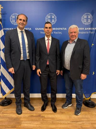 Απ. Βεσυρόπουλος: &quot;Ιδρύεται και στελεχώνεται ο Τομέας του ΕΚΑΒ στην Αλεξάνδρεια. Σε 24ωρη λειτουργία το ασθενοφόρο&quot;