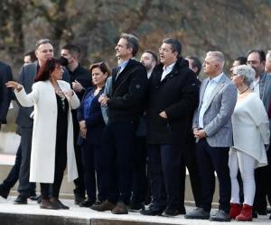 Ζήτησε χώρο φρoντίδας αδέσποτων σκυλιών μέσα στον αρχαιολογικό χώρο των Αιγών στη Βεργίνα (vid)