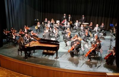 Η Συμφωνική του Δήμου Ιωαννιτών στην Αντωνιάδειο Στέγη Βέροιας