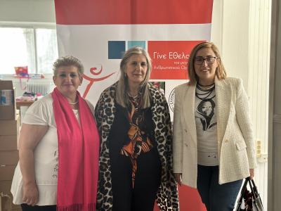 Η υποψήφια Βουλευτής Ημαθίας Στέλλα Αραμπατζή επισκέφθηκε τον Ερυθρό Σταυρό Νάουσας
