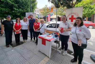 Ο Τάσος Μπαρτζώκας συγχαίρει το έργο του Ερυθρού Σταυρού στην Αλεξάνδρεια