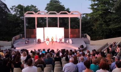 Εξαιρετική η παράσταση «Το Νόημα της Ζωής» στο Θερινό Δημοτικό Θέατρο Νάουσας «Μελίνα Μερκούρη»