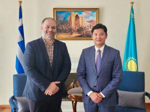 Με τον Πρέσβη του Καζακστάν στην Ελλάδα συναντήθηκε ο Δήμαρχος Νάουσας