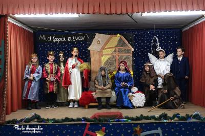 Χριστουγεννιάτικη Γιορτή στο 2ο Δημοτικό Σχολείο Κολινδρού