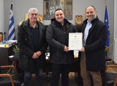 Επίσκεψη του Προέδρου του Συλλόγου Πολυτέκνων με Τρία Παιδιά Ημαθίας στον Δήμαρχο Νάουσας