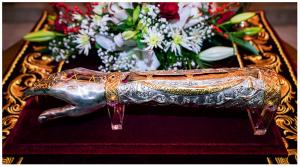 Η δεξιά χείρα του Αγίου Γερασίμου του Υμνογράφου στον Άγιο Λουκά τον Ιατρό στην Παναγία Δοβρά!