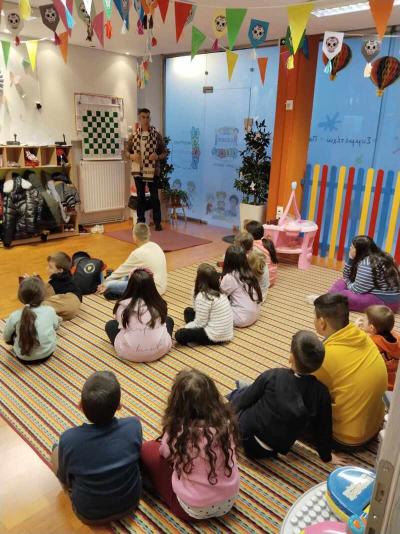 Μάθημα Σκακιού και κατασκευή αποκριάτικης στολής για το ΚΔΑΠ Δήμου Νάουσας