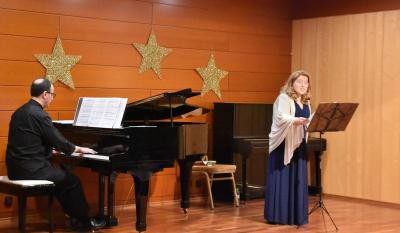 Πετυχημένη η εκδήλωση «Για σένα η καρδιά μου τραγουδεί» στη Νάουσα