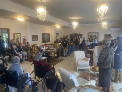Μια ζεστή αγκαλιά Αγάπης στο Γηροκομείο Βέροιας