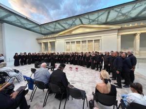 Η Σχολική Χορωδία Βέροιας στα ελευθέρια της Θάσου
