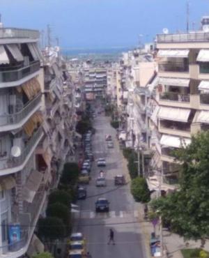 Ιστορικό Κέντρο Βέροιας: Η οδός Μητροπόλεως από το δώμα κτηρίου της Πλατείας Ρακτιβάν (Ωρολογίου)