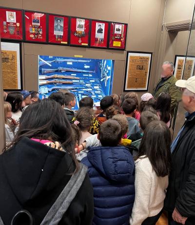 Μαθητές δημοτικών σχολείων της Κατερίνης επισκέφτηκαν το Βλαχογιάννειο Μουσείο Βέροιας