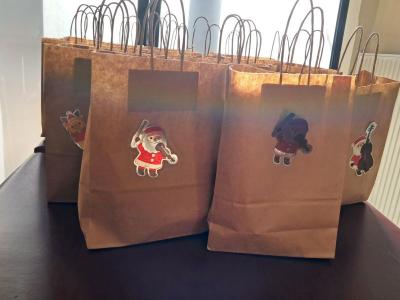 Πρόσφερε προϊόντα στο ΚΗΦΗ Ριζωμάτων