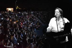 &quot;Μάγεψε&quot; με τα τραγούδια του ο Γιάννης Κότσιρας στον Κολινδρό