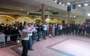 Ξέφρενο γλέντι στον χορό του Συλλόγου Δασκιωτών Βέροιας (φωτό+Vid)