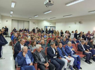 Δημοσιογράφοι και Μέσα Ενημέρωσης στην Περιφέρεια: ακόλουθοι των εξελίξεων ή διαμορφωτές τους;