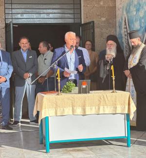 Στο 3ο και 4ο ΓΕΛ Βέροιας ο Λάζαρος Τσαβδαρίδης στον αγιασμό για τη νέα σχολική χρονιά