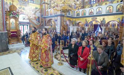 Πανηγύρισε ο ιερός Ναός των Αγίων Αναργύρων Βεροίας. Αρτοκλασία για τα μέλη του Λυκείου Ελληνίδων Βεροίας.