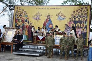 Με λαμπρότητα ο Μέγας Πολυαρχιερατικός Πανηγυρικός Εσπερινός και η πάνδημη λιτανεία των Αγίων Ναουσαίων Νεομαρτύρων