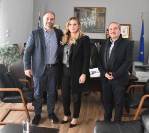 Επίσκεψη της Έλενας Σώκου στον δήμαρχο Νάουσας Νίκο Κουτσογιάννη