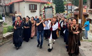 Μεγάλο Βλάχικο Γλέντι του Συλλόγου Βλάχων Βέροιας στην πλατεία του Σελίου